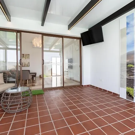 Sea Breeze Jarea Villa