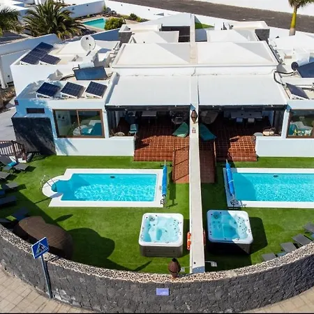 Sea Breeze Jarea Villa