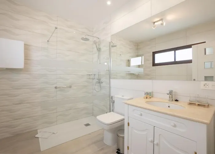 Sea Breeze Jarea فيلة بلايا بلانكا