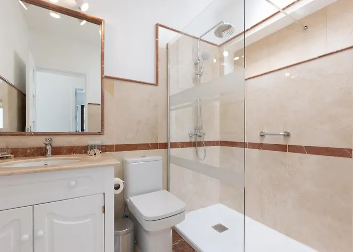 Sea Breeze Jarea * بلايا بلانكا