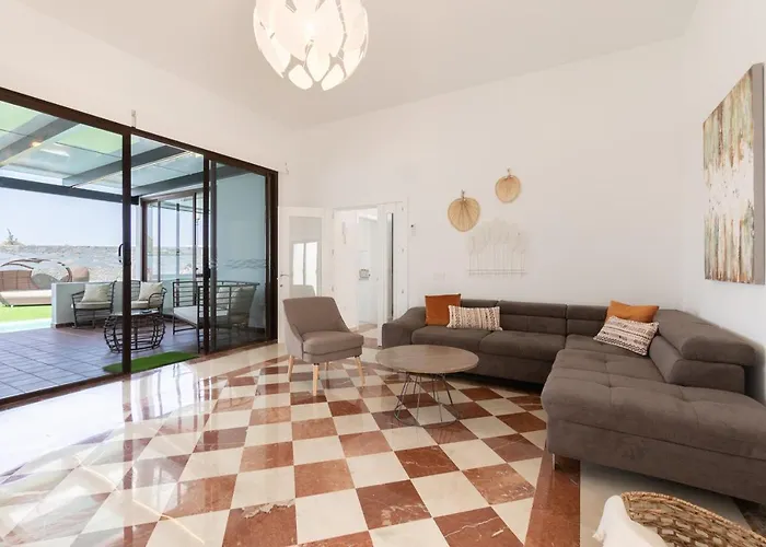 Sea Breeze Jarea * بلايا بلانكا